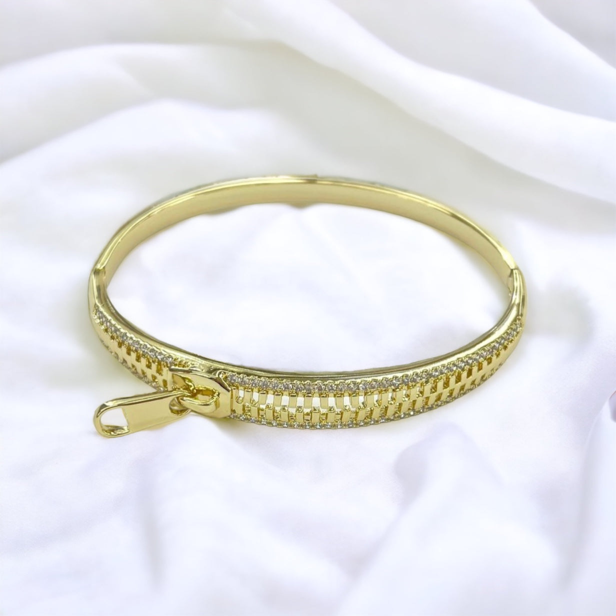 Bangle Zipper